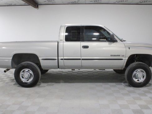 Used 1998 Dodge Ram 2500 Truck 4x4 Quad Cab image 23