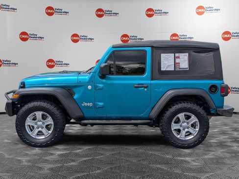 Used 2019 Jeep Wrangler Sport AWD/4WD image 2