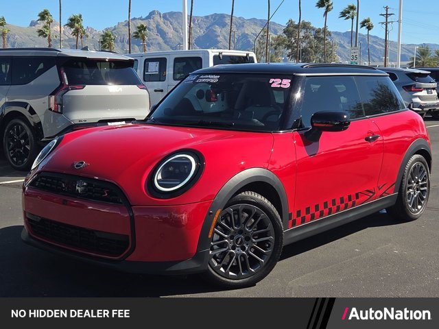 Used 2025 MINI Cooper S FWD image 1