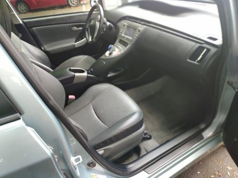 Used 2013 Toyota Prius Four FWD image 19