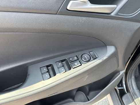 Used 2021 Hyundai Tucson Sport image 10