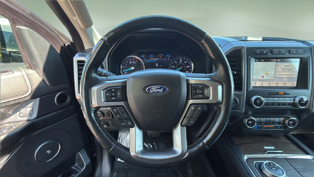 Used 2019 Ford Expedition Platinum AWD/4WD image 12
