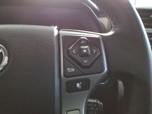 Used 2020 Toyota 4Runner SR5 Premium w/ Moonroof Package image 28