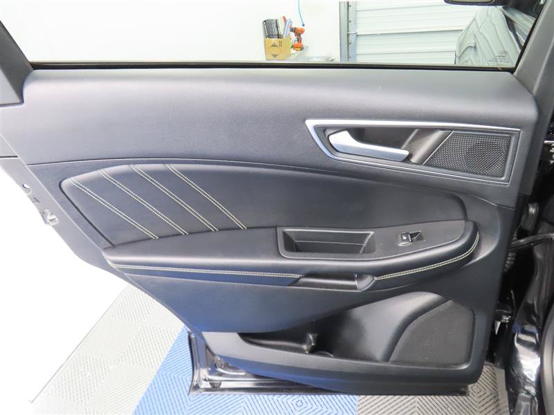 Used 2022 Ford Edge ST AWD/4WD image 23
