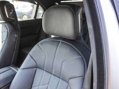 Certified 2025 BMW i7 eDrive50 w/ Premium Package image 25