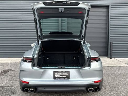 Certified 2025 Porsche Panamera 4 image 20
