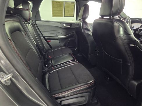 Used 2025 Ford Escape ST-Line image 27