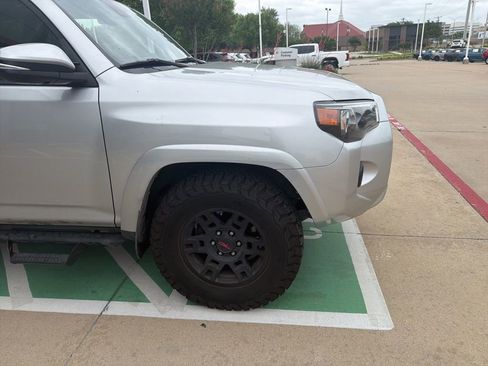 Used 2023 Toyota 4Runner SR5 Premium image 11