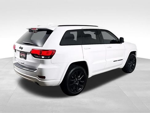 Used 2020 Jeep Grand Cherokee Altitude AWD/4WD image 6