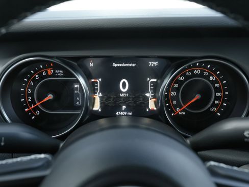 Used 2021 Jeep Gladiator Sport AWD/4WD image 9