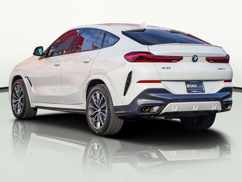 Used 2023 BMW X6 xDrive40i w/ M Sport Package image 7