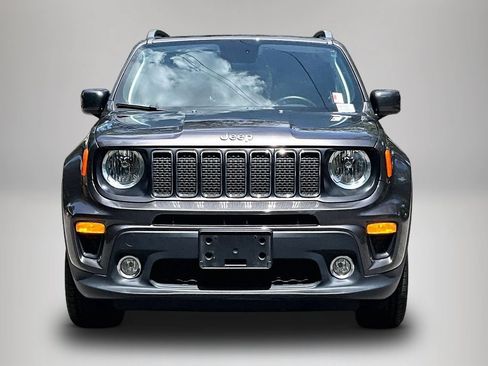 Used 2019 Jeep Renegade Latitude w/ Cold Weather Group AWD/4WD image 3