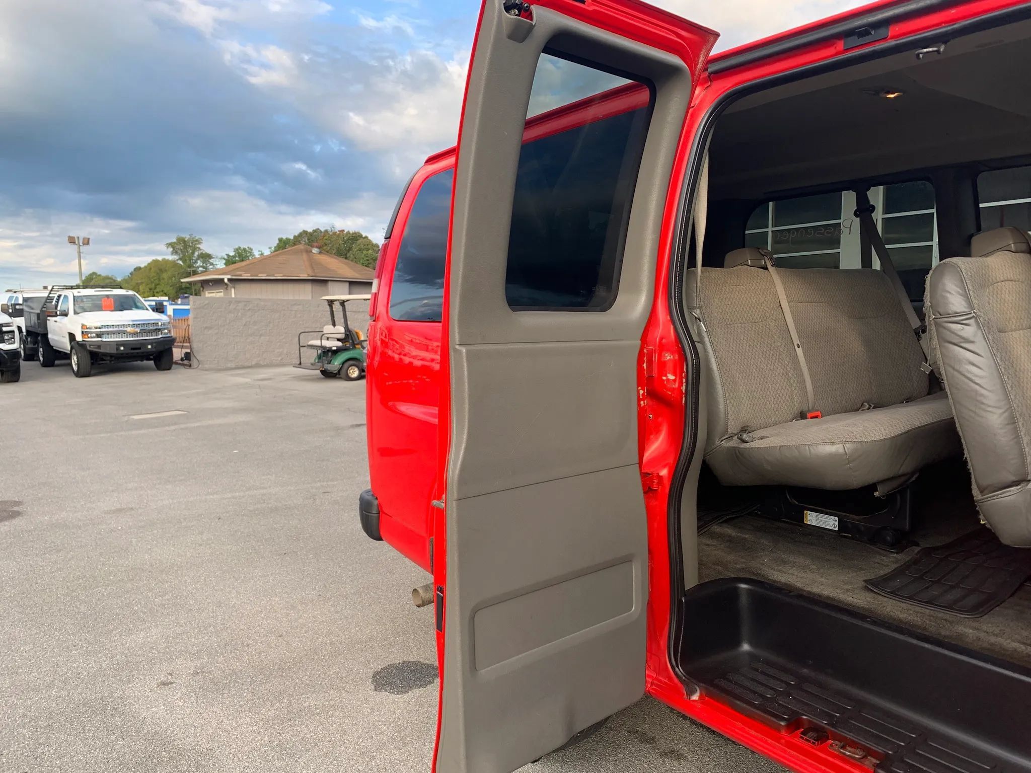 Used 2016 Chevrolet Express 2500 LS RWD image 26