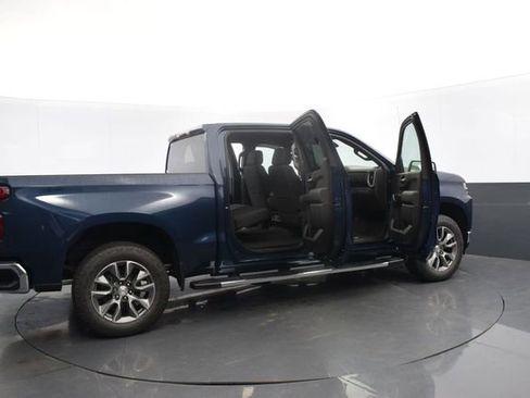 Used 2021 Chevrolet Silverado 1500 LT AWD/4WD image 52