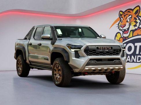 New 2026 Toyota Tacoma 4x4 Double Cab Hybrid image 3
