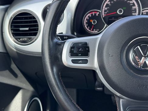 Used 2015 Volkswagen Beetle 1.8T FWD image 10