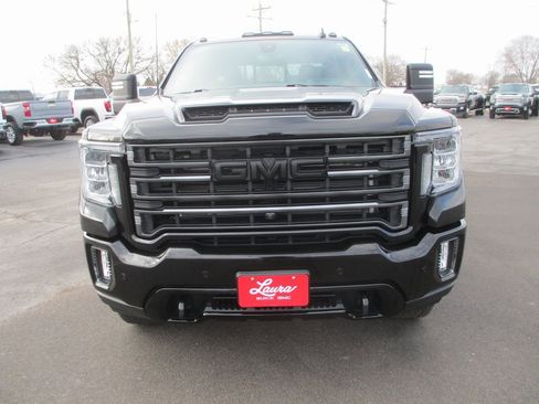 Used 2020 GMC Sierra 2500 AT4 w/ AT4 Premium Package image 11