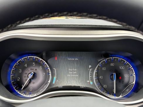 New 2027 Chrysler Pacifica Select FWD image 26