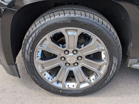Used 2015 GMC Yukon Denali w/ Touring Package AWD/4WD image 24