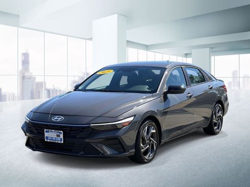 Used 2025 Hyundai Elantra Sport FWD image 1