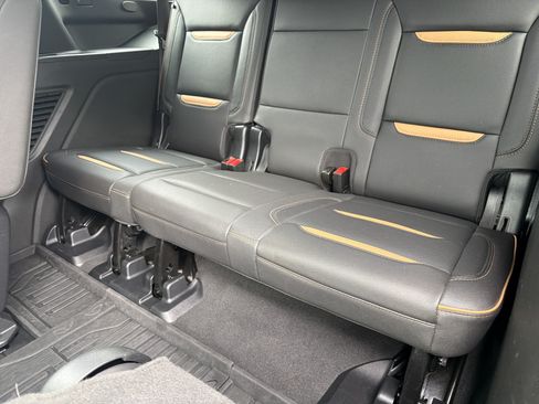Certified 2023 GMC Yukon AT4 w/ AT4 Premium Plus Package AWD/4WD image 22