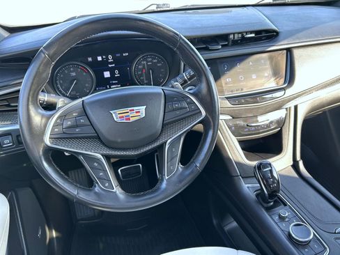 Used 2020 Cadillac XT5 Sportv image 16