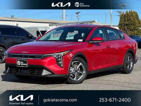 Certified 2025 Kia K4 FWD image 1