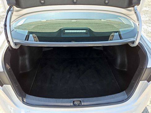 Used 2024 Toyota Corolla LE FWD image 29