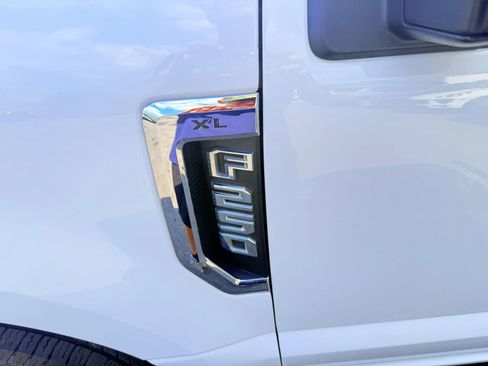 Used 2019 Ford F250 XL image 28