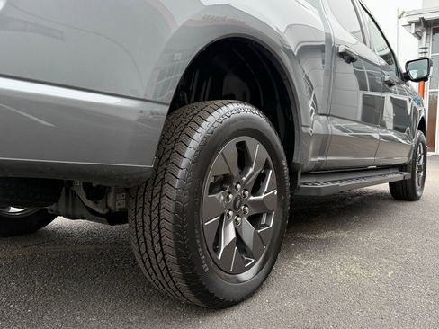 Used 2024 Ford F150 Lightning Flash image 13