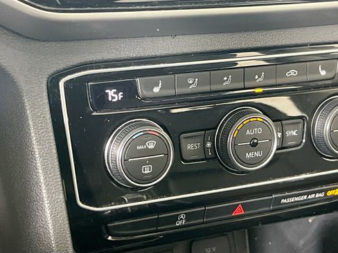 Used 2022 Volkswagen Atlas SE image 19