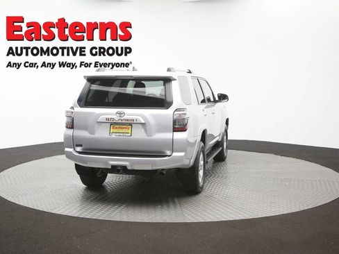 Used 2024 Toyota 4Runner SR5 AWD/4WD image 33