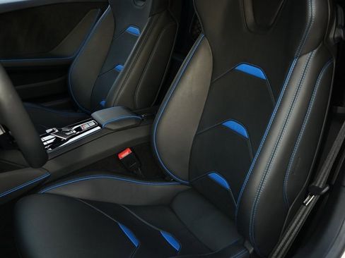 Used 2020 Lamborghini Huracan EVO image 10