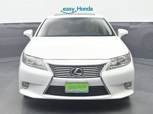 Used 2013 Lexus ES 350 w/ Luxury Pkg FWD image 2