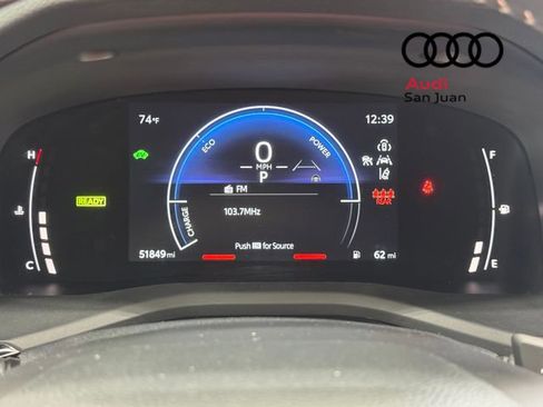 Used 2025 Toyota Camry SE image 16