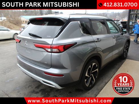Used 2022 Mitsubishi Outlander SE image 9