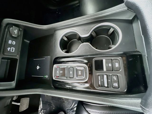 Used 2023 Honda Pilot Touring image 25