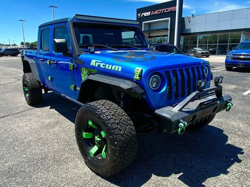 Used 2020 Jeep Gladiator Sport w/ Quick Order Package 24S AWD/4WD image 1