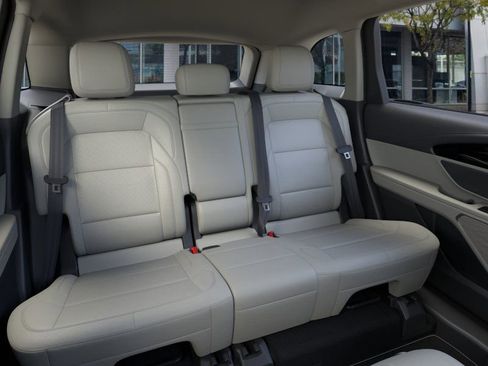 New 2026 Lincoln Nautilus Premier AWD/4WD image 11