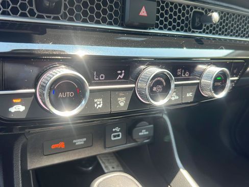 Used 2024 Honda Civic EX image 16