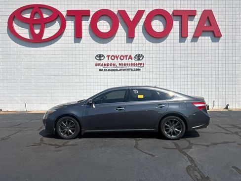 Used 2015 Toyota Avalon XLE FWD image 4