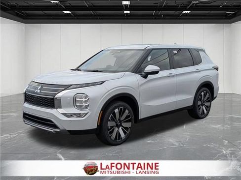 New 2026 Mitsubishi Outlander SE AWD/4WD image 1
