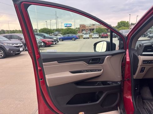 Used 2022 Honda Odyssey EX-L image 8