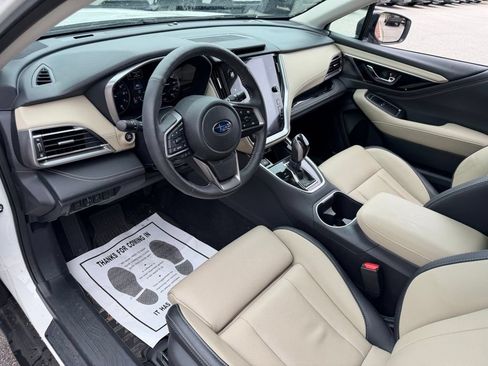 Used 2025 Subaru Outback Limited AWD/4WD image 26