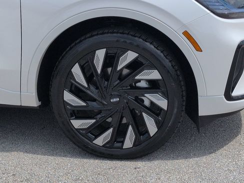 Certified 2026 Lincoln Nautilus Black Label w/ Jet Appearance Package AWD/4WD image 11