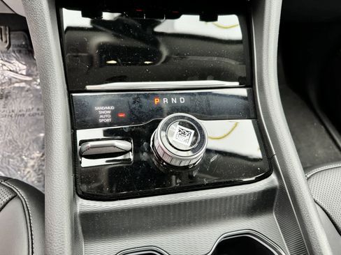 New 2023 Jeep Grand Cherokee Limited w/ Luxury Tech Group II image 15