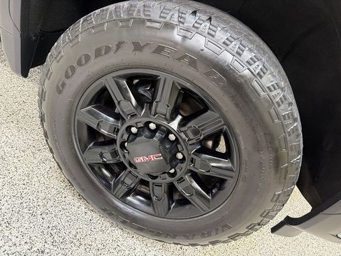Used 2024 GMC Sierra 3500 AT4 w/ AT4 Premium Plus Package AWD/4WD image 48