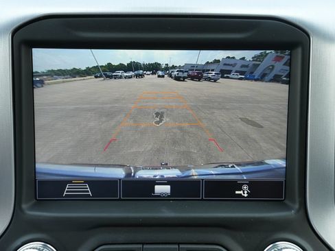 Used 2020 GMC Sierra 1500 SLT RWD image 10