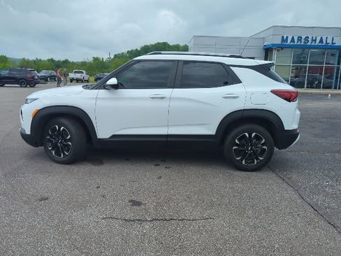 Used 2022 Chevrolet TrailBlazer LT w/ Convenience Package FWD image 14