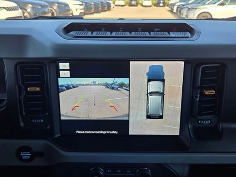 Used 2023 Ford Bronco Badlands w/ Sasquatch Package AWD/4WD image 14